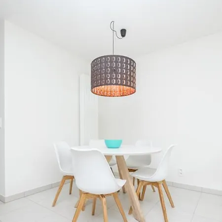 Lecomte - The Shoreline Collection 199 公寓